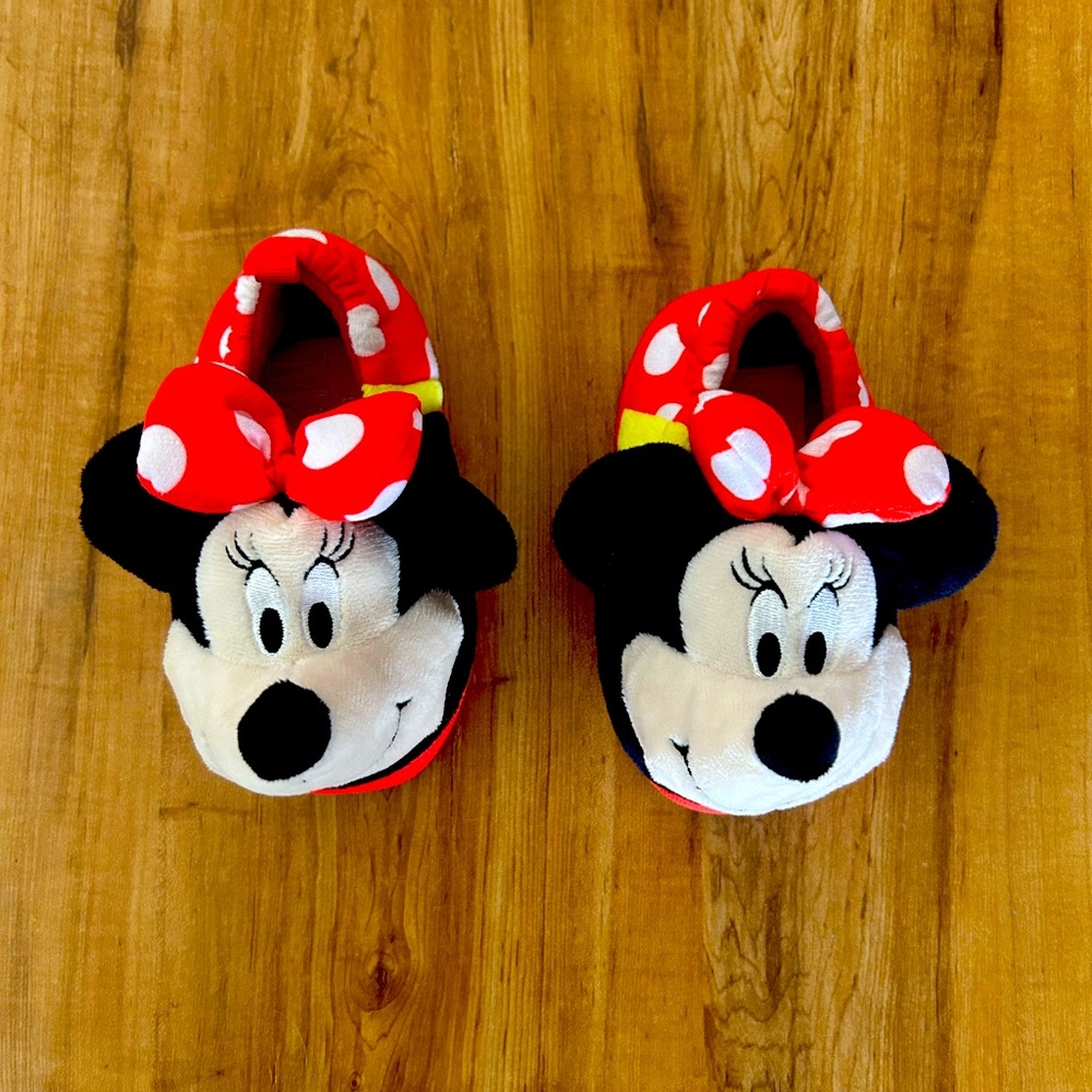 Minnie Mouse Disney Toddlers Plush Indoor House Slippers